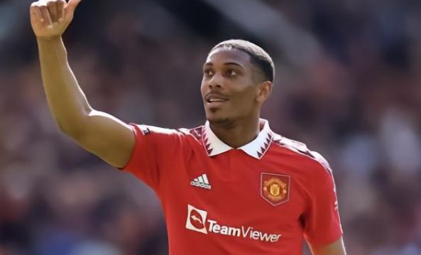 意球破门 意球破门